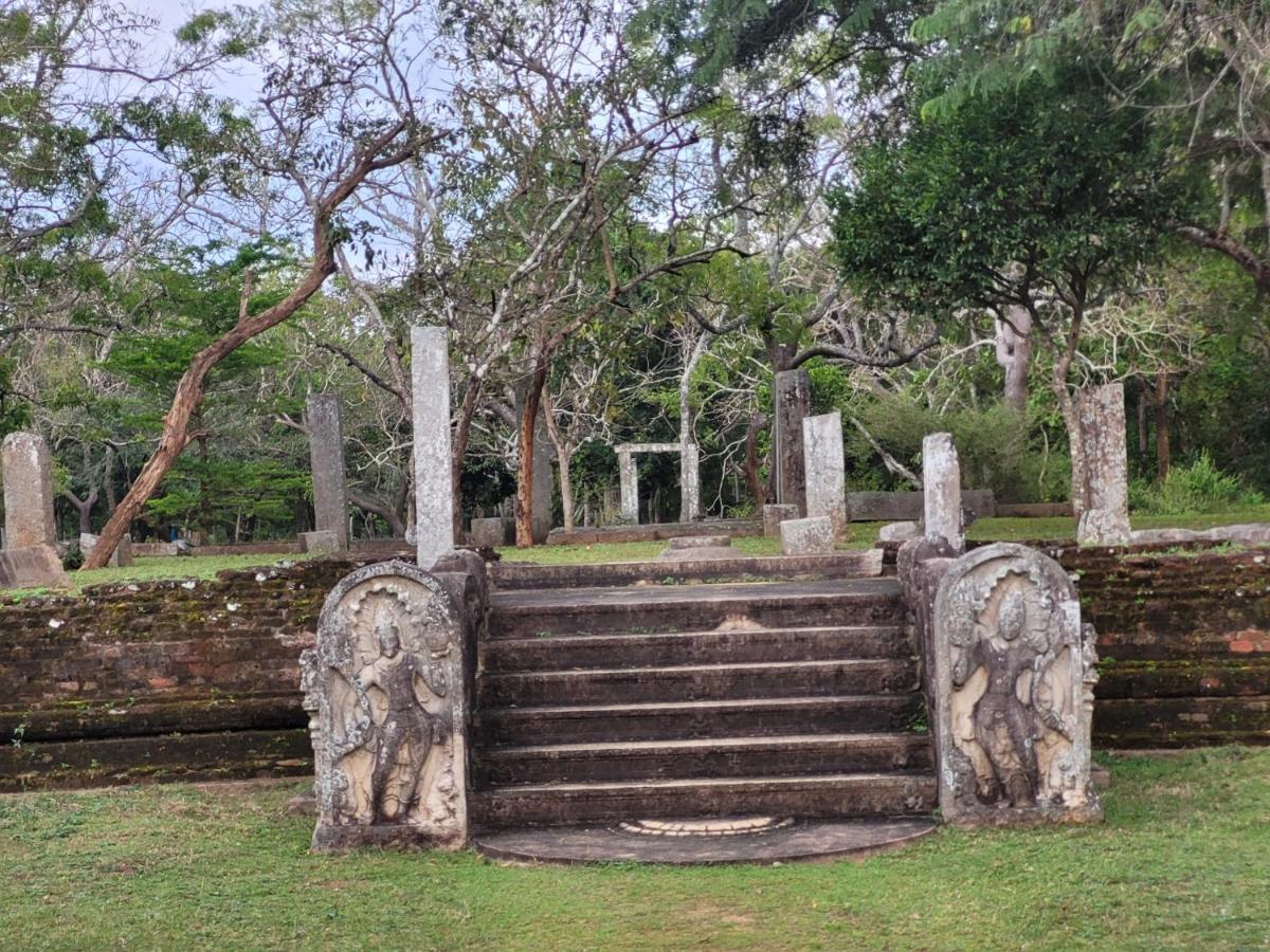 Arachchi Heritage Anuradhapura Eksteriør billede